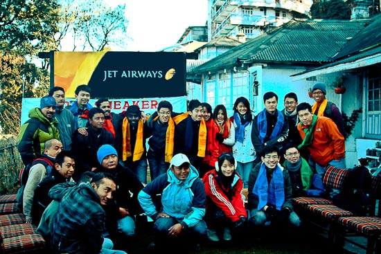 Himalayan porters and SMU students at the presentation event