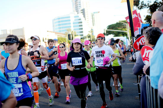 Full marathon flag off saw about 5432 race entries.