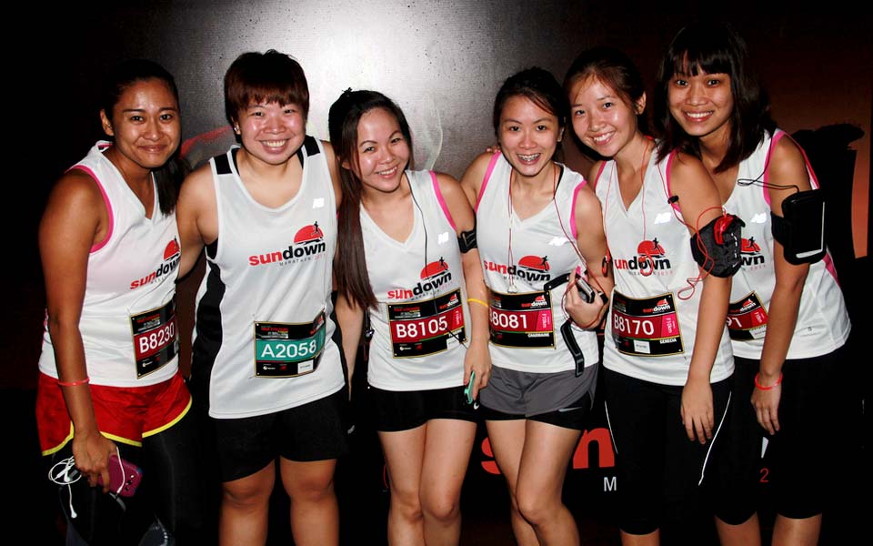 Sundown Marathon 2014 Brings On The Night As Asia's Largest Night Marathon
