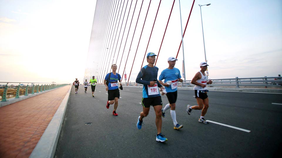 Da Nang International Marathon 2014: Running in the Exotic Seaside City