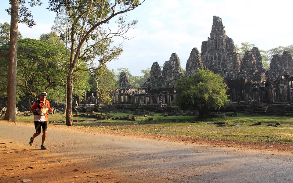Cambodia The Ancient Khmer Path 2014: Race 220 KM of Unspoiled Nature and Wildlife in Cambodia