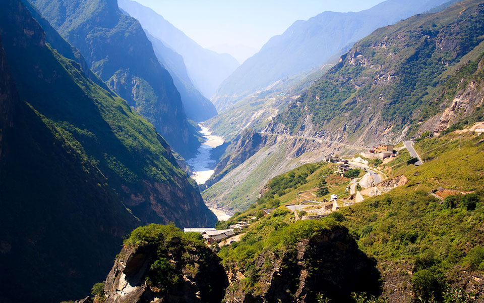 Ten of the Most Awe-Inspiring Running Trails in China