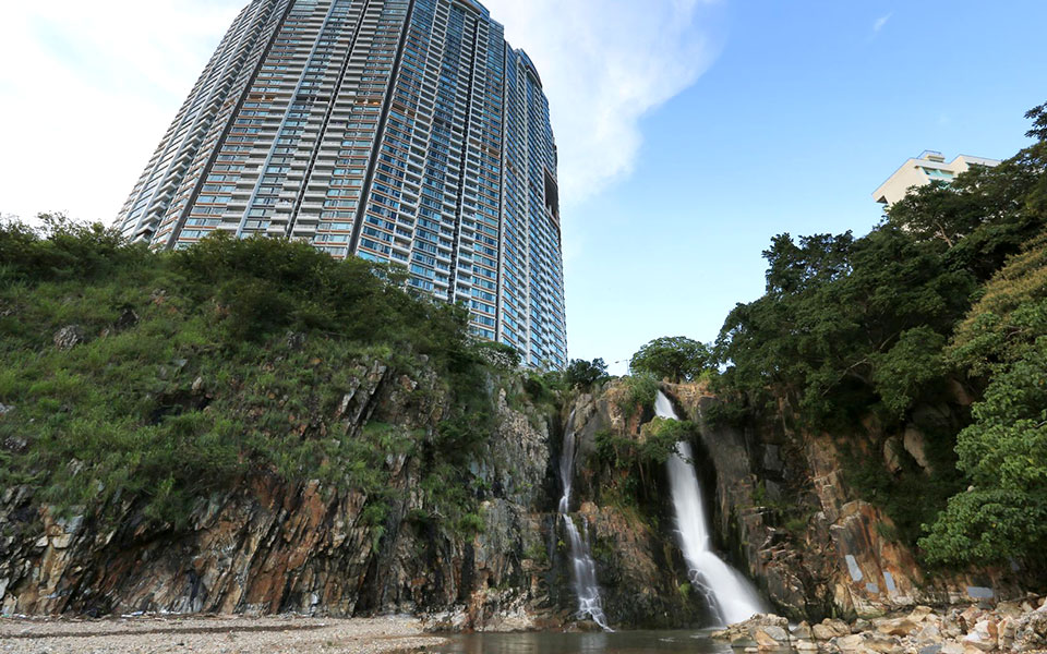 Best Running Trails in Hong Kong: 10 Fantastic Routes To Explore