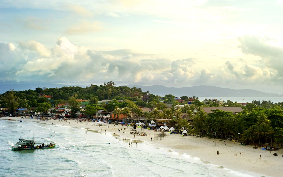 Can You Keep a Secret? These 10 Little-Known Asia Beaches Are Paradise for Runners