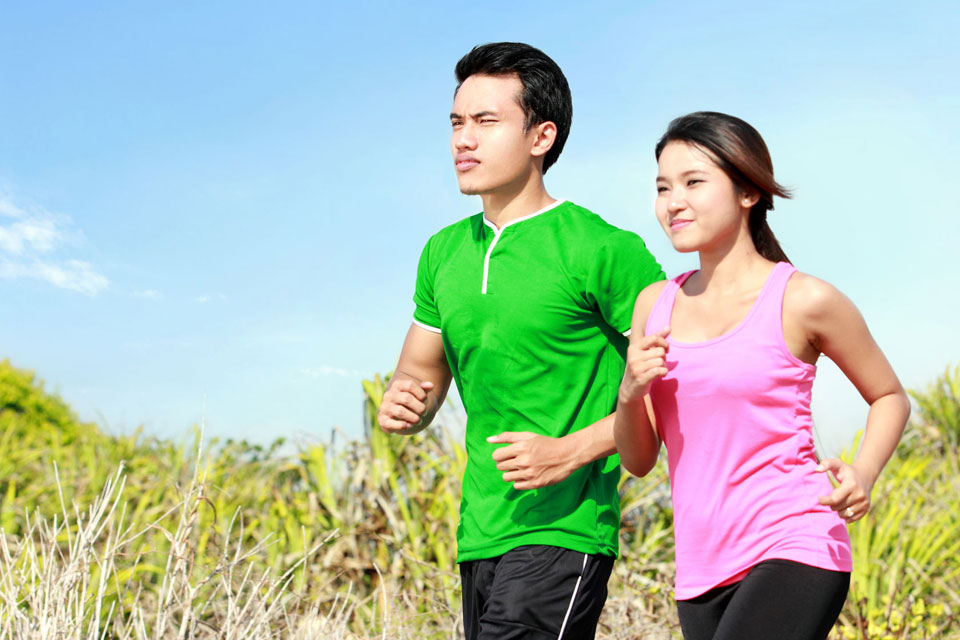 Start Running As a Couple on Valentine's Day. Here's Why.