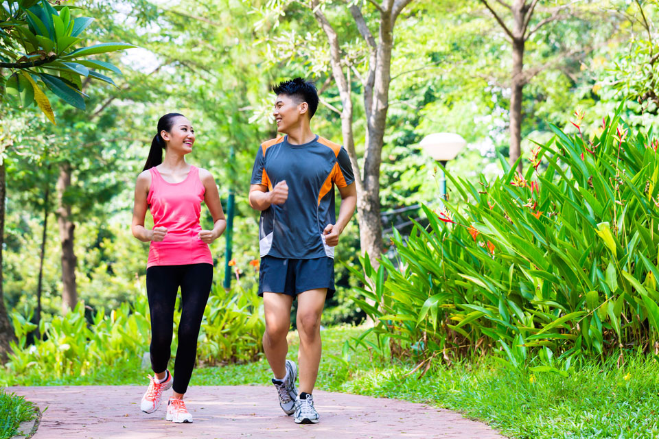 Start Running As a Couple on Valentine's Day. Here's Why.