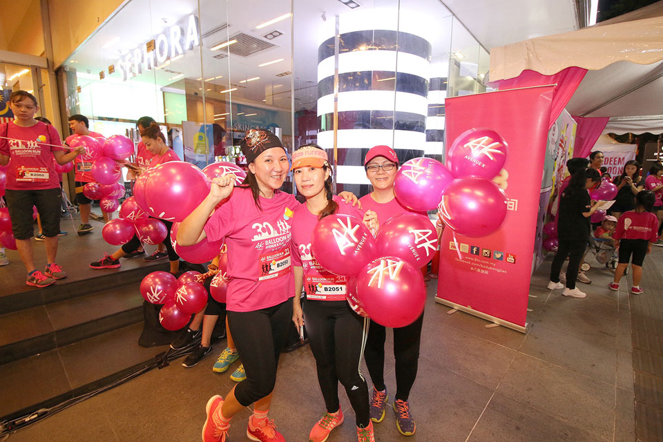 AK Balloon Run 3.0: Fuchsia balloons dominating Kuala Lumpur city