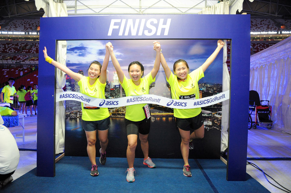 ASICS City Relay Singapore 2016: Together Everyone Achieves More