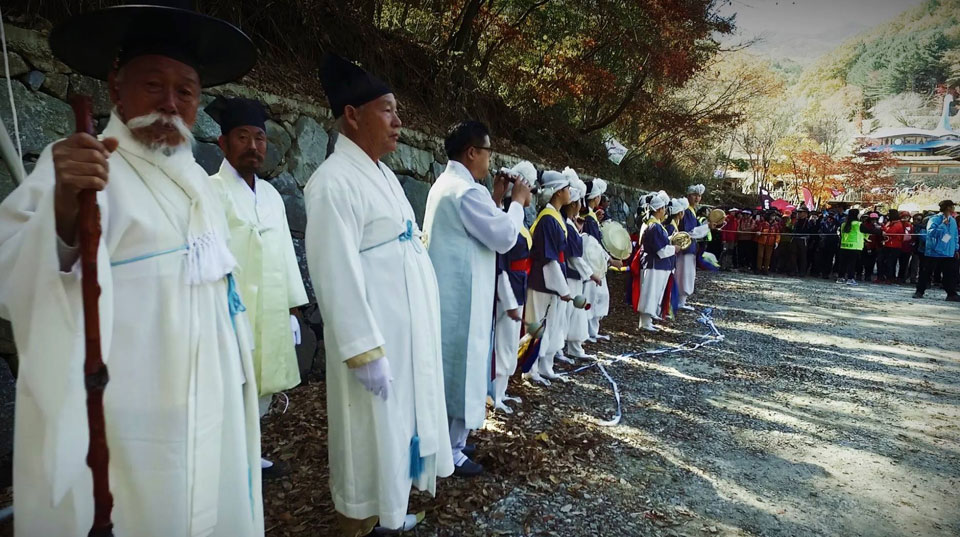 Ultra Trail Mount Jiri 2016: Run in Korea's Favourite National Park