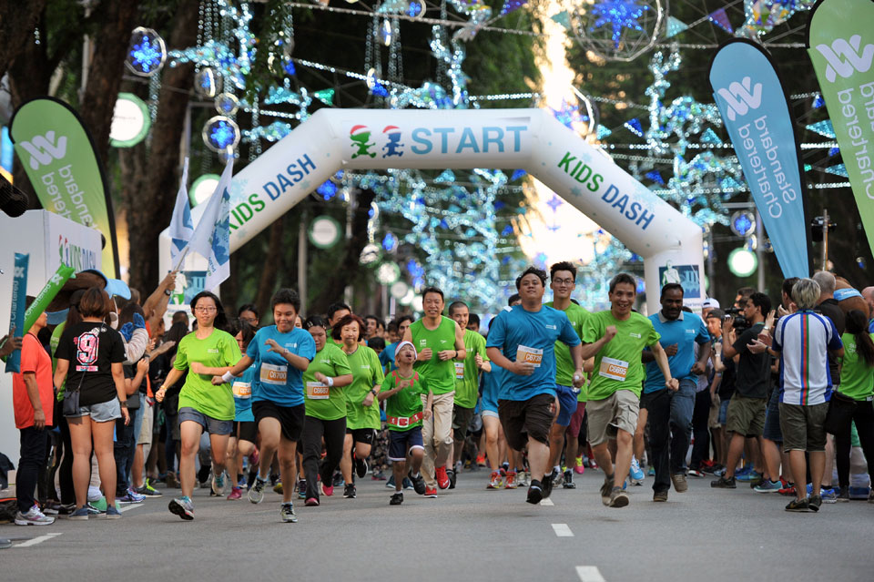 Standard Chartered Marathon Singapore 2016: Kenyans Secure Top Positions