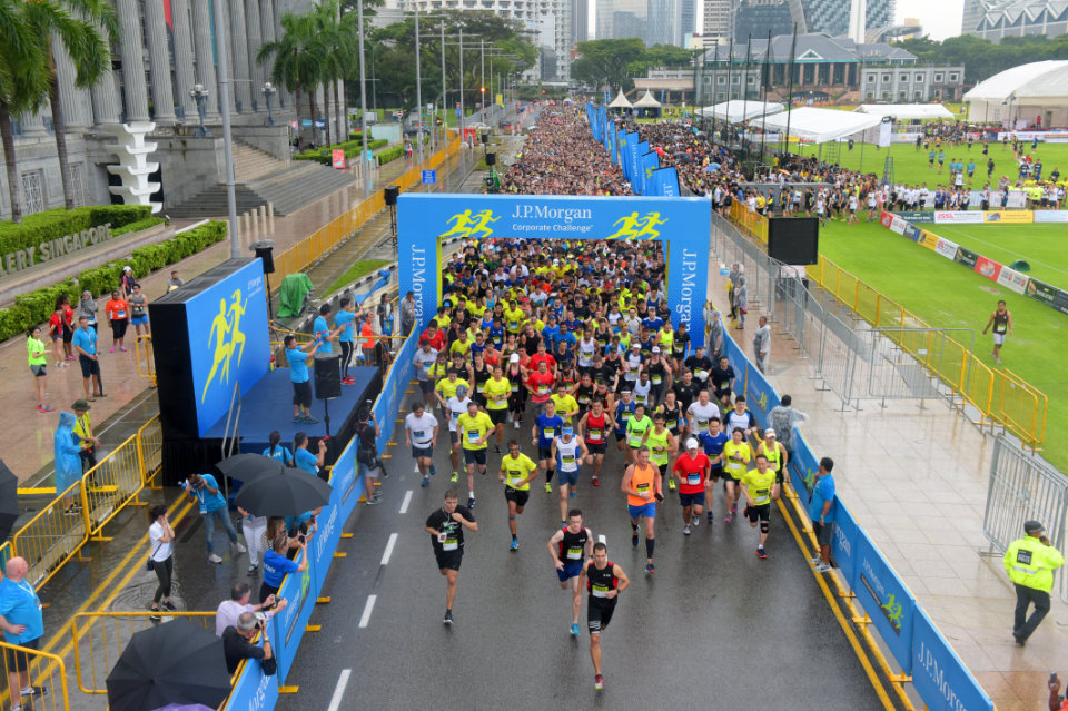 J.P. Morgan Corporate Challenge 2017 Flagged Off More Than 14,000 Runners from Civic District