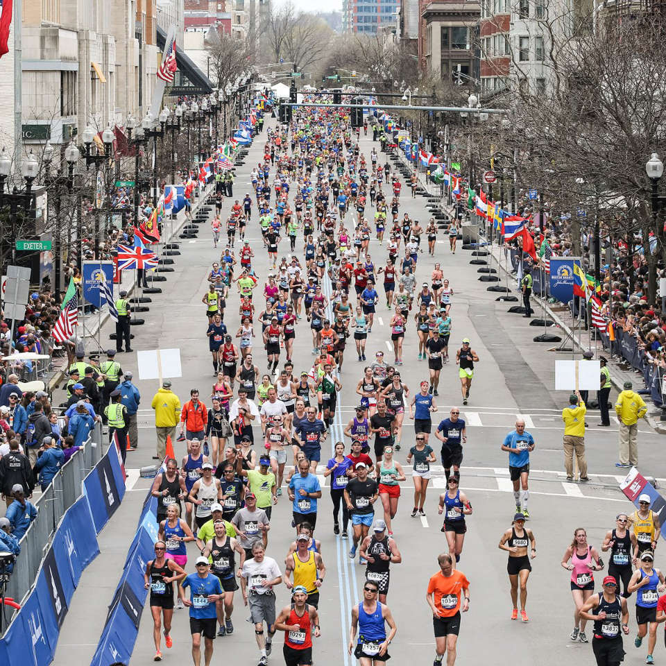 Why We Keep Signing Up for Marathons