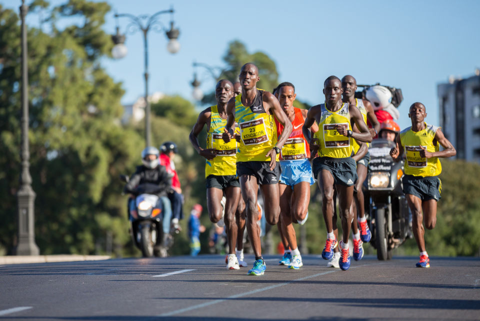 Should Singapore Marathons Ban Headphones?