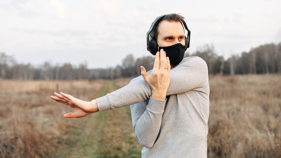 Should Runners Wear A Face Mask While Running?