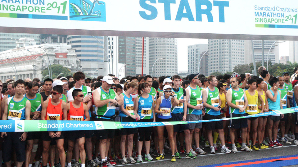 Race Prelude: Standard Chartered Marathon Singapore 2011