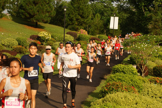 Signature Event In The West, Jurong Lake Run 2013 Includes 850m Kids Dash  