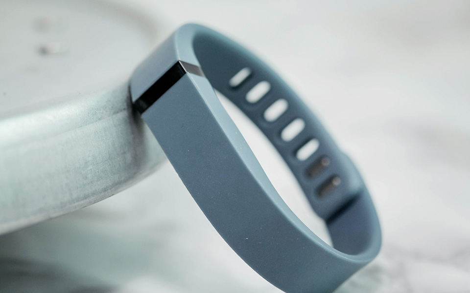 Set New Fitness Goals and Accomplish Them with Fitbit Flex