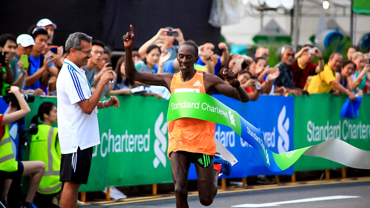 Standard Chartered Marathon Singapore 2014 RunSociety Asia's