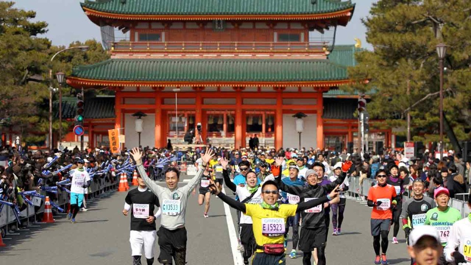 Kyoto Marathon 2015 Takes You through a Beautiful Blend of Charming Culture, Magnificent Modernism and More!