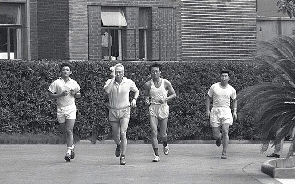 10 Lessons Every Runner Can Learn from Singapore's Founding Father, Lee Kuan Yew