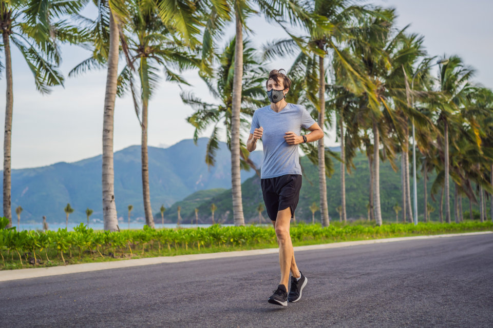 Runny Nose and Sneezing While Running: Causes and Remedies